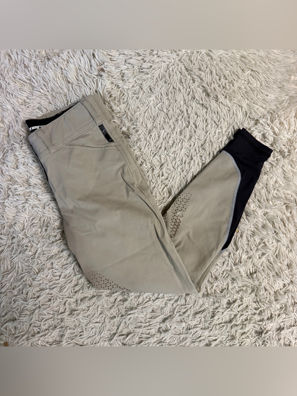 Women’s Size 27R Tan Struck Knee Patch Horseback Riding Breeches